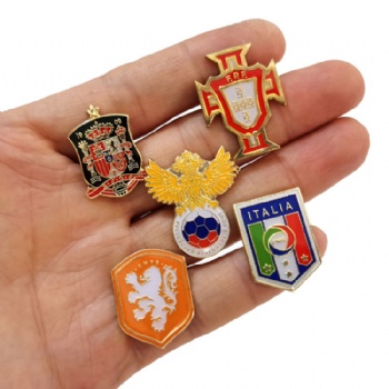 Football Team Soft Enamel Lapel Pins Real Madrid Liverpool AC Milan Chelsea