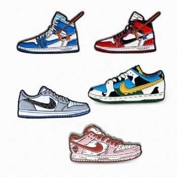 Fashion Design Metal Sneaker Pin Cheap Promotional Shoe Pins Soft Enamel Shoe Lapel Pin