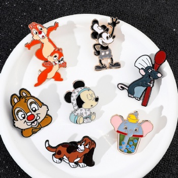 Custom High-quality Enamel Pins Disney Cartoon Lapel Pin
